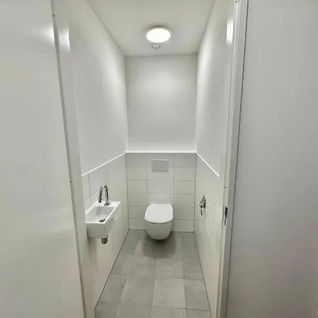 Charming 1 Bedroom Serviced 57m2 *